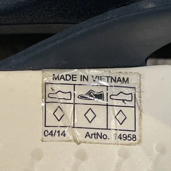 CROCS Sanrah Circle Slide Sandal Shoe Womens Size 7 Medallion Comfort Casual - Picture 8 of 13